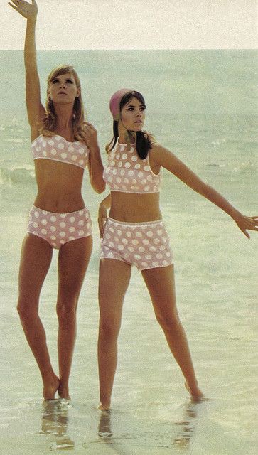 Retro bikini aesthetic