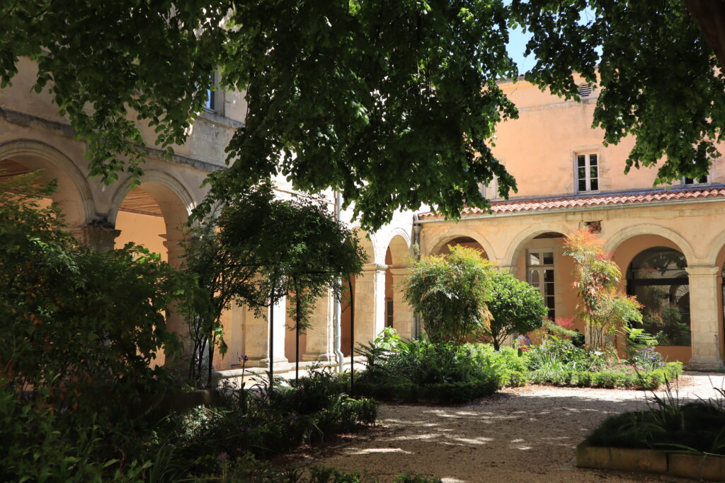 Cloisters des dames blanches, La Rochelle