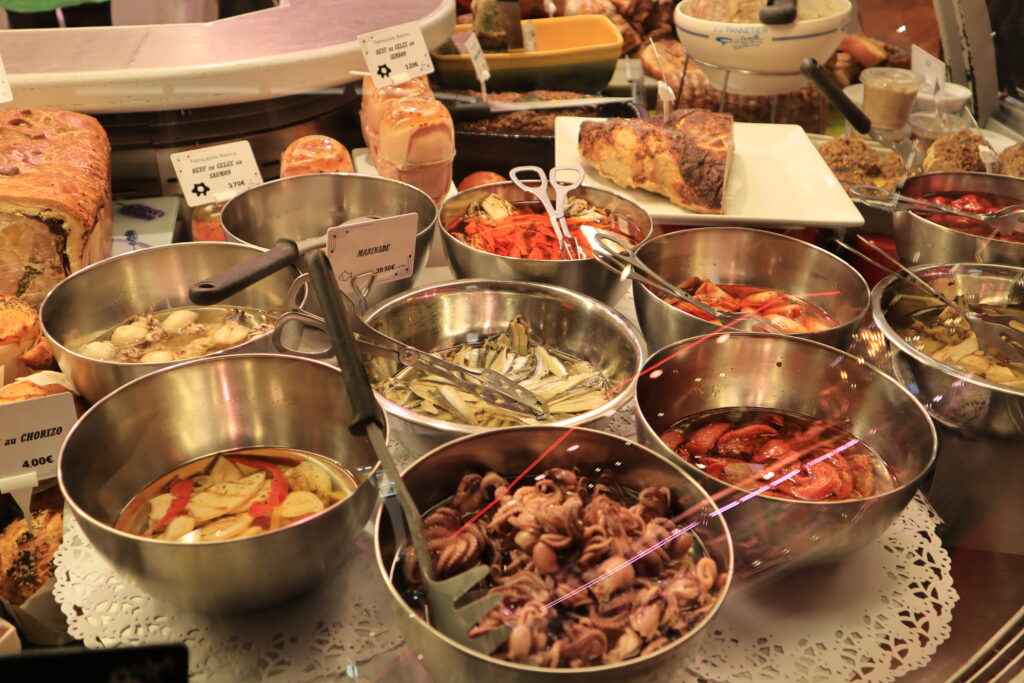 Food in La Rochelle market