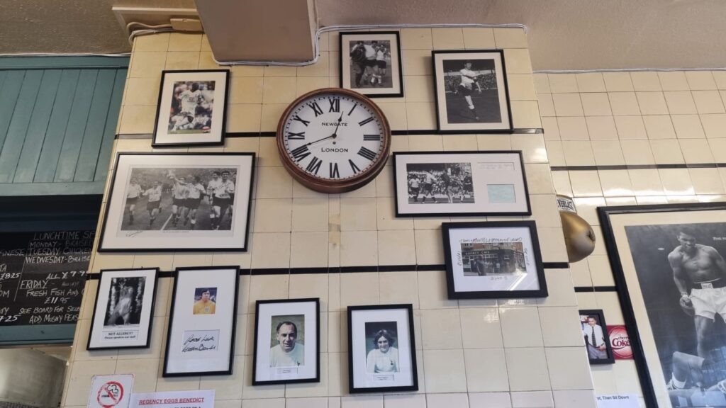 Retro decor at Regency Cafe London