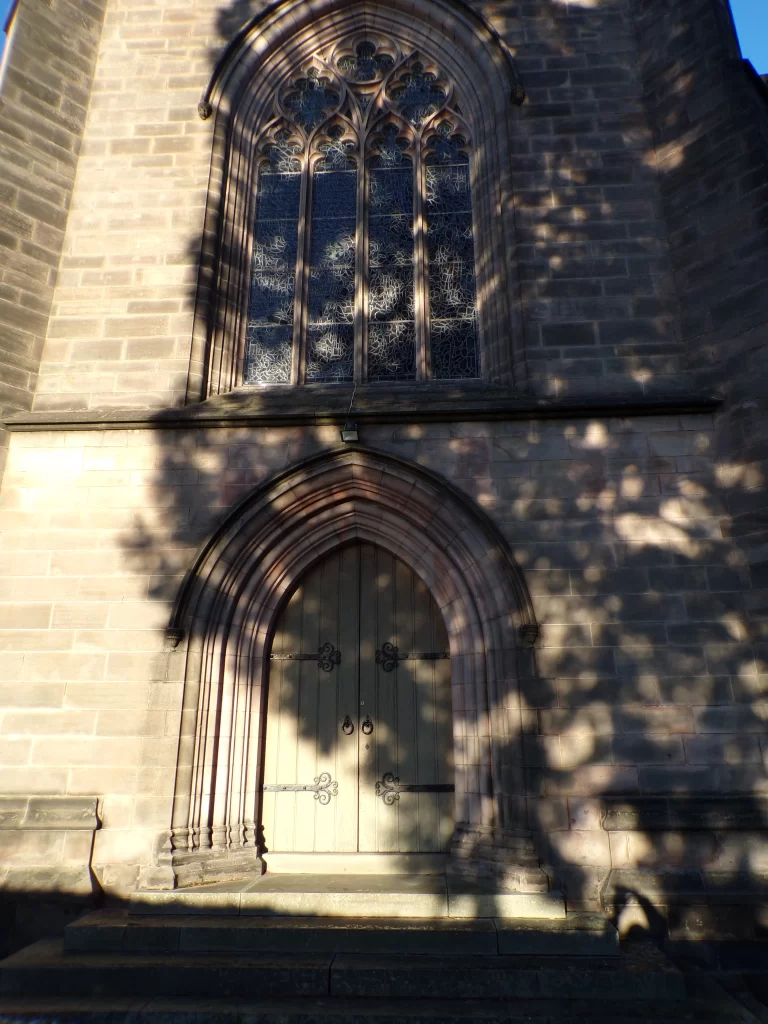 Outside-of-the-Church-of-the-Holy-Rude